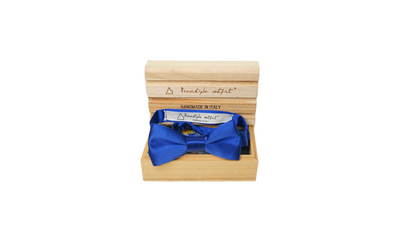 Papillon Blu in Raso nella scatola Freestyle Outfit