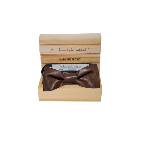Papillon marrone in pelle classico da uomo nella confezione in legno - Freestyle Outfit